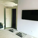 Guest house Easyhomeinnaples 2*