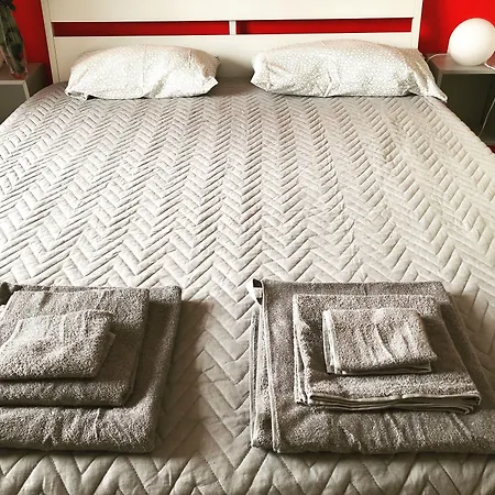 ゲストハウス Easyhomeinnaples ナポリ