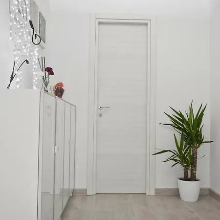 Easyhomeinnaples 3* Napels