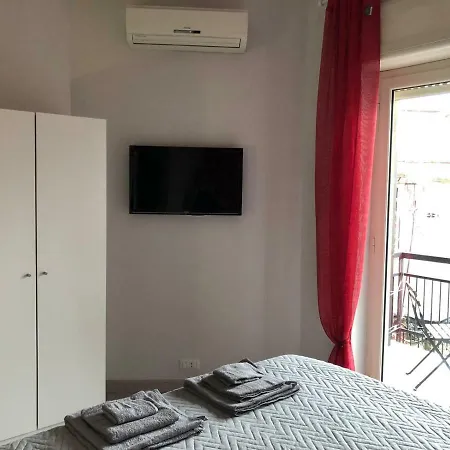 Easyhomeinnaples 3* Neapel