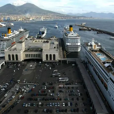 Easyhomeinnaples Penzion 2*